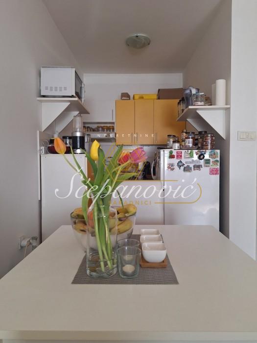 Stan Prodaja Novi Sad  48 m2