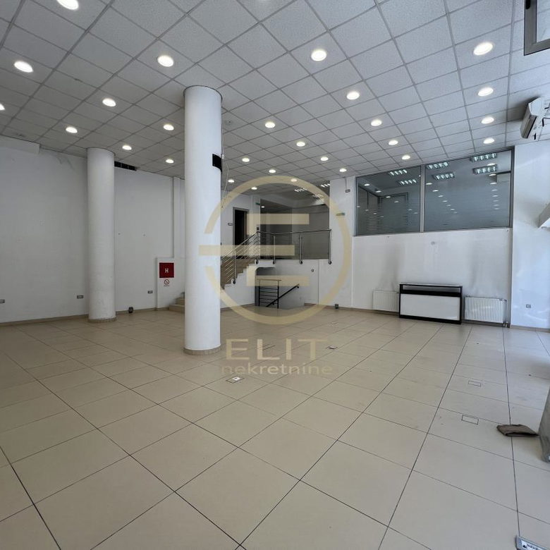 Lokal Prodaja Novi Sad  229 m2