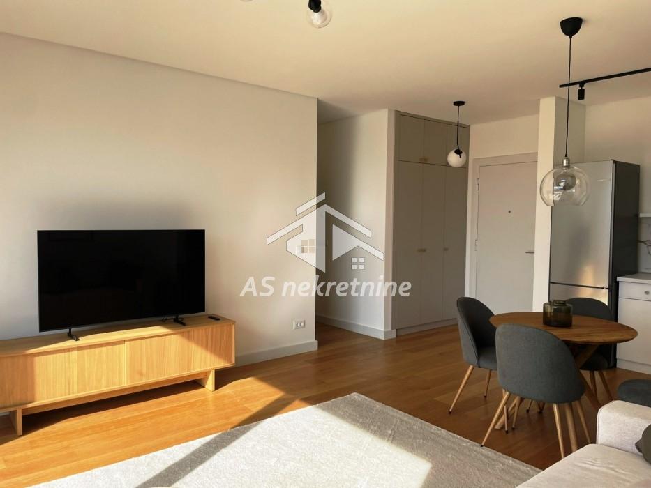Stan Izdavanje Beograd Bulevar Kralja Aleksandra 53 m2