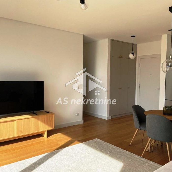 Stan Izdavanje Beograd Bulevar Kralja Aleksandra 53 m2