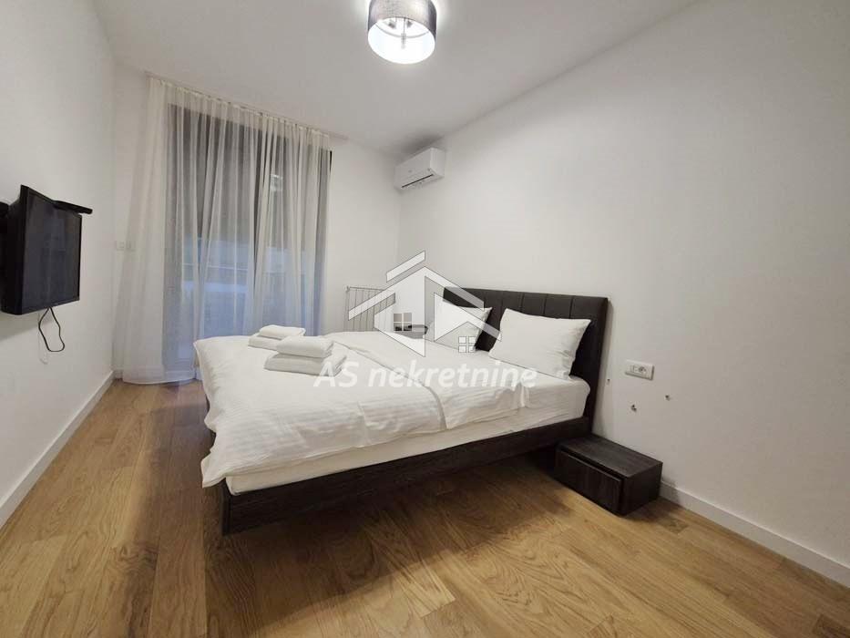 izdavanje-lokala-HR6OkAFHIS Stan Izdavanje Beograd Trošarina 95 m2