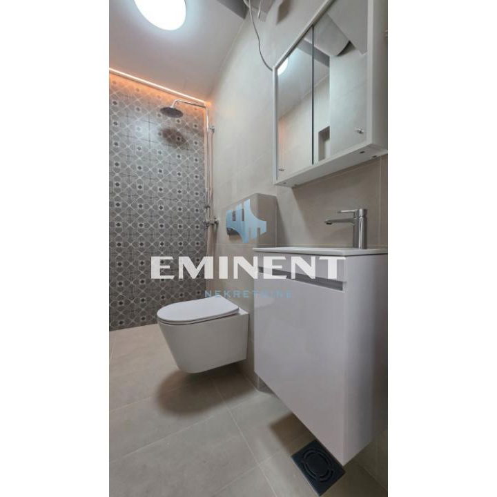 Lokal Izdavanje Beograd Ekonomski Fakultet 86 m2