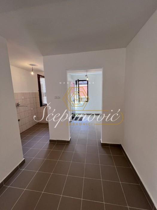 Kuća Prodaja Novi Sad Kuća Prodaja Novi Sad 19 m2