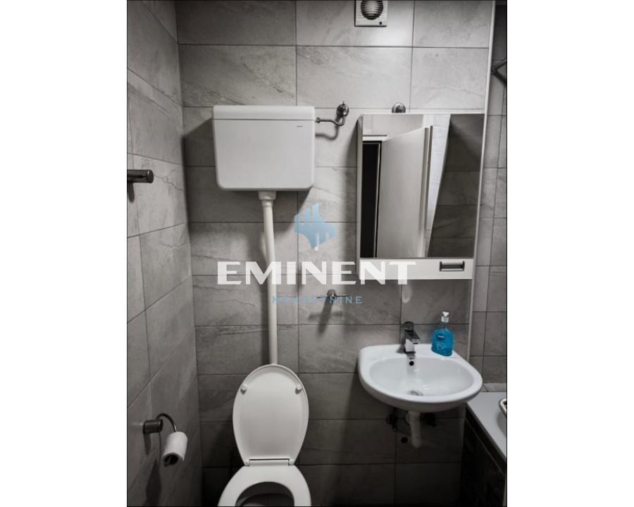 Trosoban stan za izdavanje, Žarkovo, Beograd, 85m², 650 €/mes