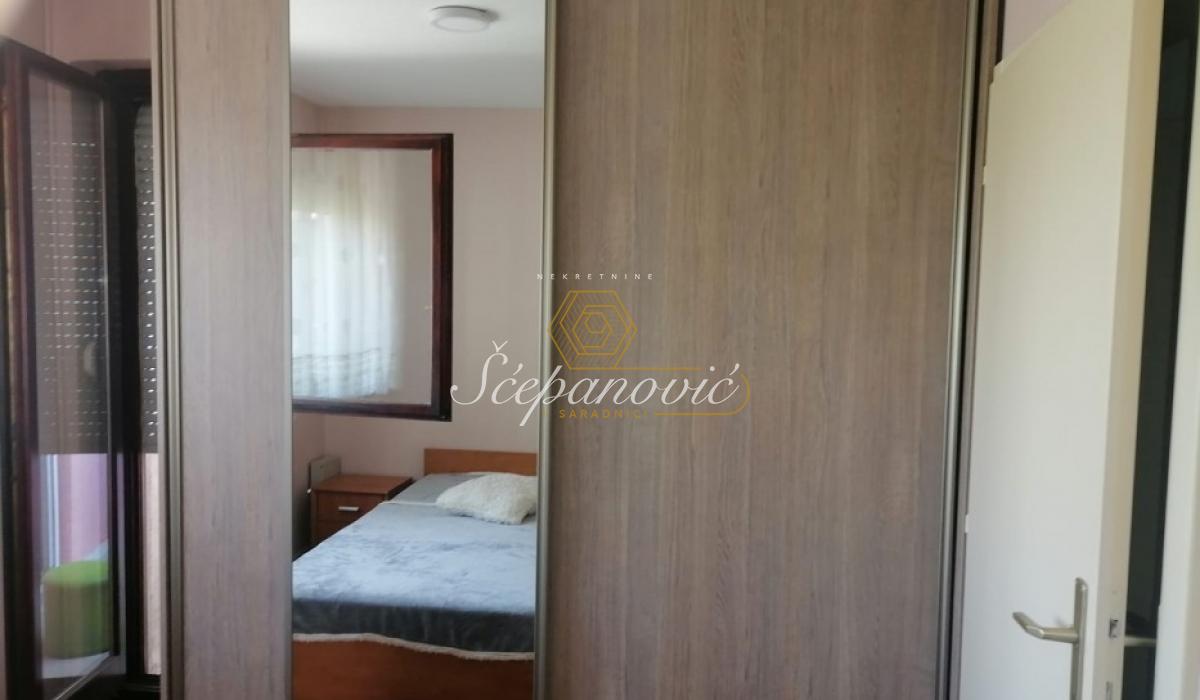 Trosoban stan na prodaju, Salajka, Novi Sad, 71m², 160.000 €