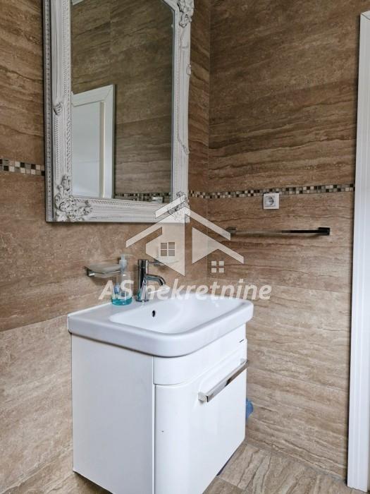 izdavanje-lokala-MQ9He07uhb Lokal za izdavanje, Kalenić Pijaca, Beograd, 72m², 950 €/mes