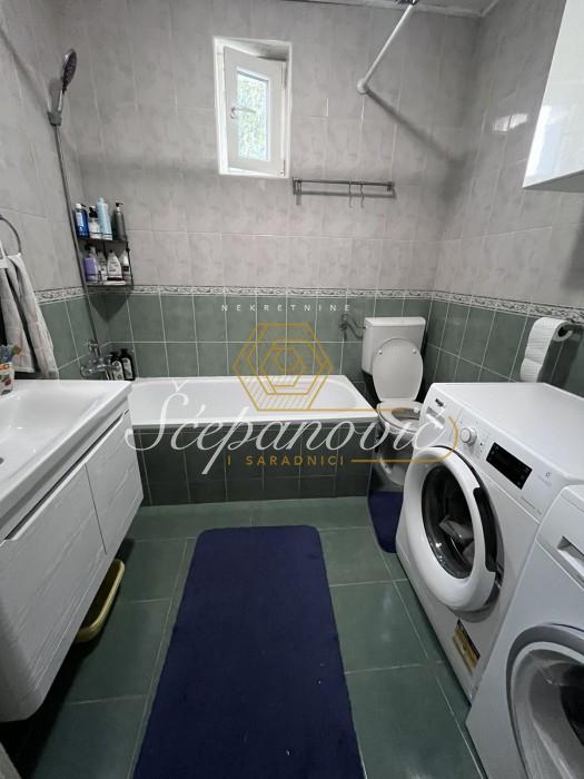 izdavanje-lokala-RxHtaFtaUl Trosoban stan na prodaju, Petrovaradin, Novi Sad, 75m², 199.000 €