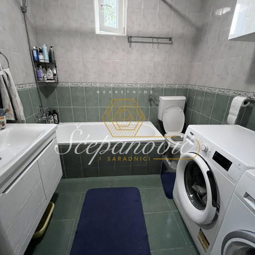 Trosoban stan na prodaju, Petrovaradin, Novi Sad, 75m², 199.000 €