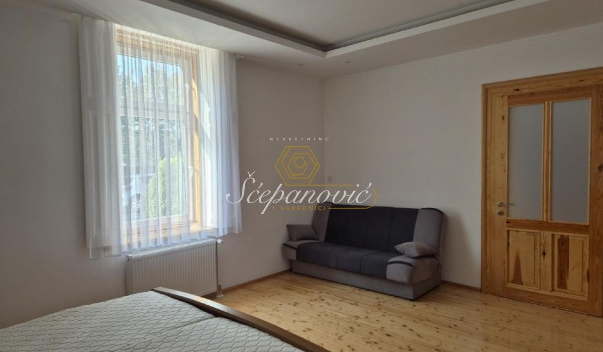 Kuća na prodaju, Bački Gračac, Odžaci, 430m², 145.000 €