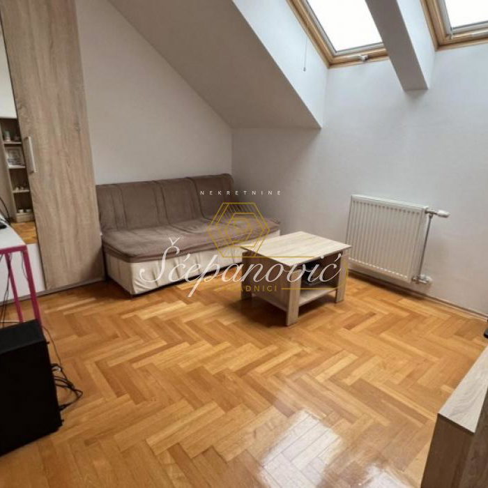 Četvorosoban stan na prodaju, Telep, Novi Sad, 77m², 174.000 €