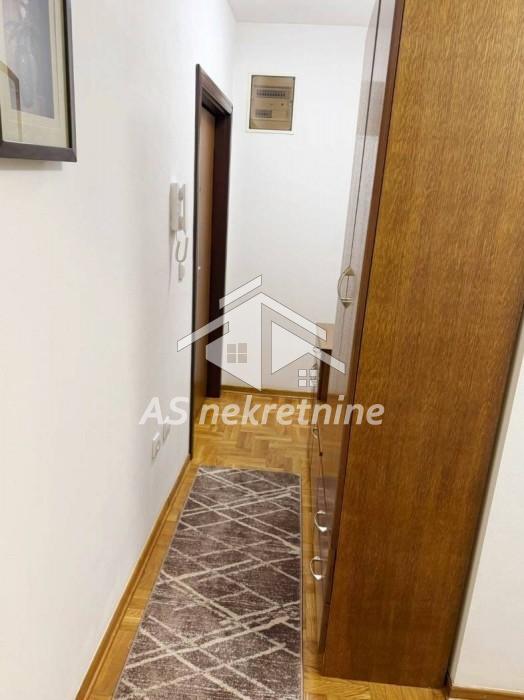 izdavanje-lokala-VdT0DWuQjP Dvosoban stan za izdavanje, Autokomanda, Beograd, 39m², 580 €/mes