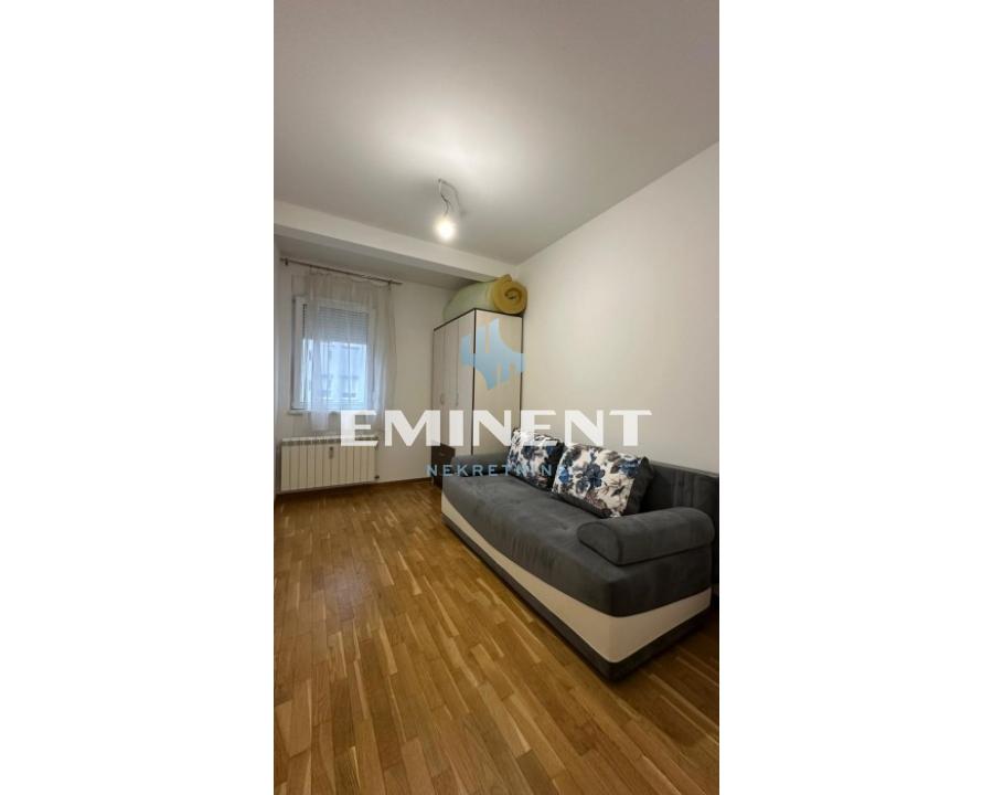 Stan Izdavanje Beograd Blok 61 64 m2