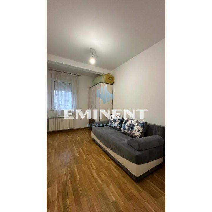 Stan Izdavanje Beograd Blok 61 64 m2