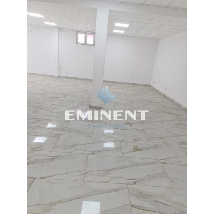 Lokal Prodaja Beograd Altina 130 m2