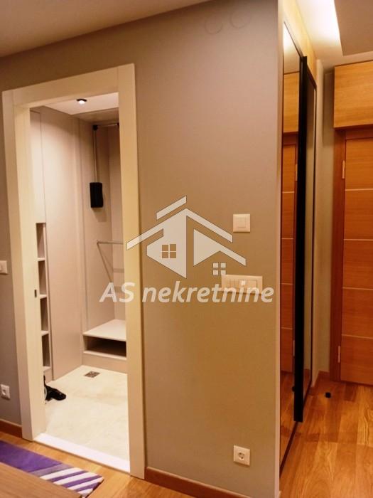 izdavanje-lokala-beograd-27uBMMJv0n Trosoban stan za izdavanje, Blok 65, West 65, Beograd, 98m², 2.000 €/mes