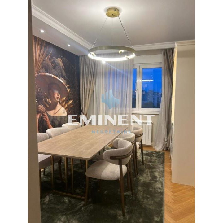 Stan Izdavanje Beograd Blok 22 180 m2