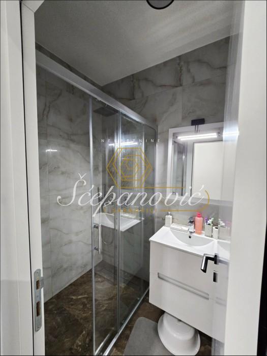 Stan Prodaja Novi Sad  87 m2