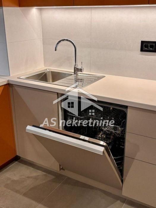 izdavanje-lokala-beograd-4KXBI5yv7C Stan Izdavanje Beograd Hala Pionir 60 m2
