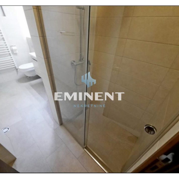 Petosoban stan za izdavanje, Hram Svetog Save, Beograd, 172m², 2.000 €/mes