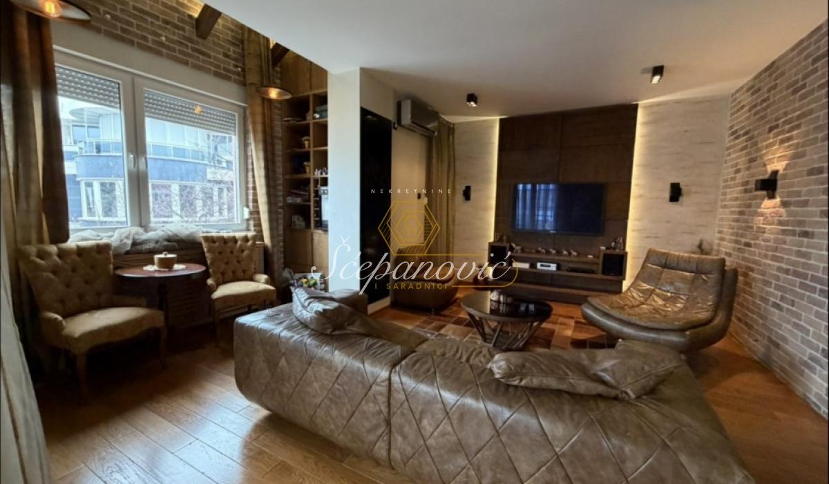Četvorosoban stan na prodaju, Rotkvarija, Novi Sad, 110m², 369.000 €