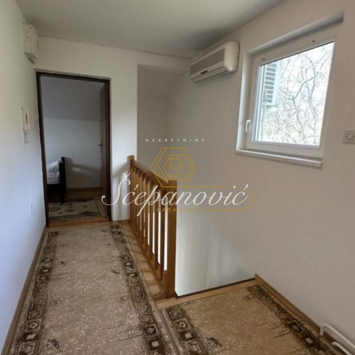 Kuća na prodaju, Sremska Kamenica, Novi Sad, 131m², 300.000 €