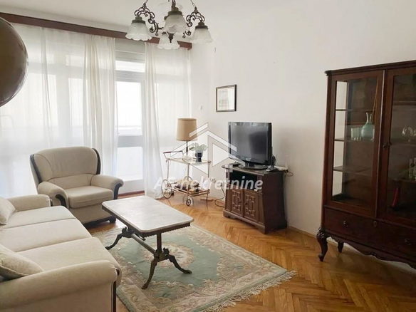 Stan Izdavanje Beograd Hram Svetog Save 58 m2