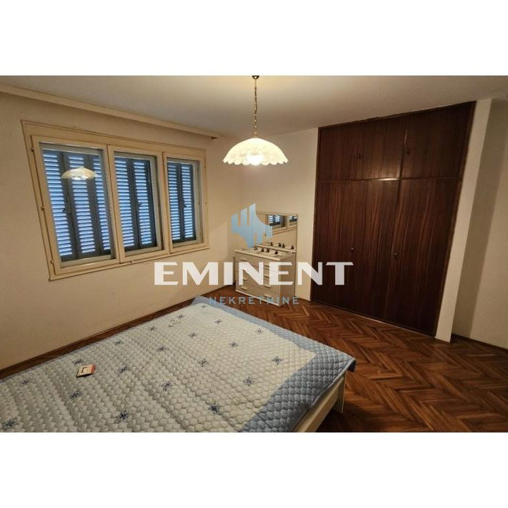 Kuća Prodaja Beograd Kaluđerica 315 m2