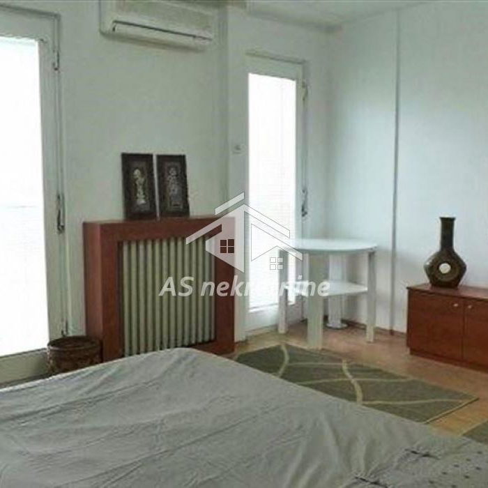 Trosoban stan za izdavanje, Blok 61, Beograd, 160m², 1.100 €/mes