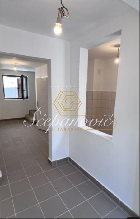 Kuća Prodaja Novi Sad Kuća Prodaja Novi Sad 19 m2
