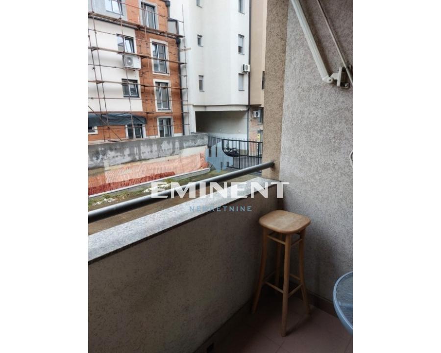 Trosoban stan za izdavanje, Južni Bulevar, Beograd, 64m², 1.000 €/mes