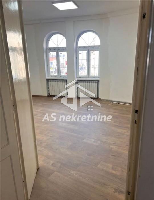 Četvorosoban stan za izdavanje, Zeleni Venac, Beograd, 107m², 1.400 €/mes