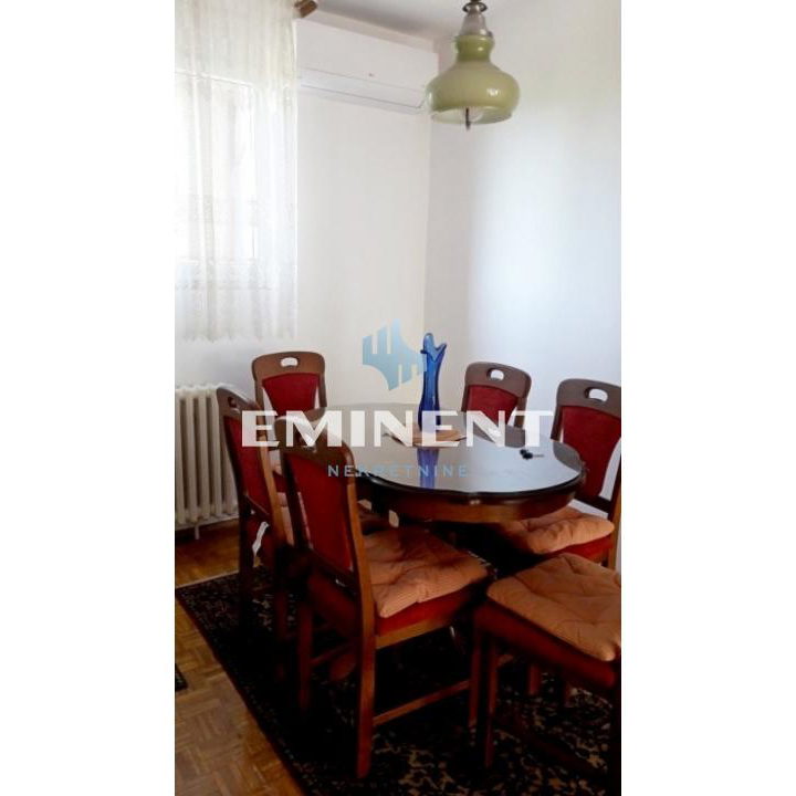 Stan Izdavanje Beograd Blok 70a 72 m2