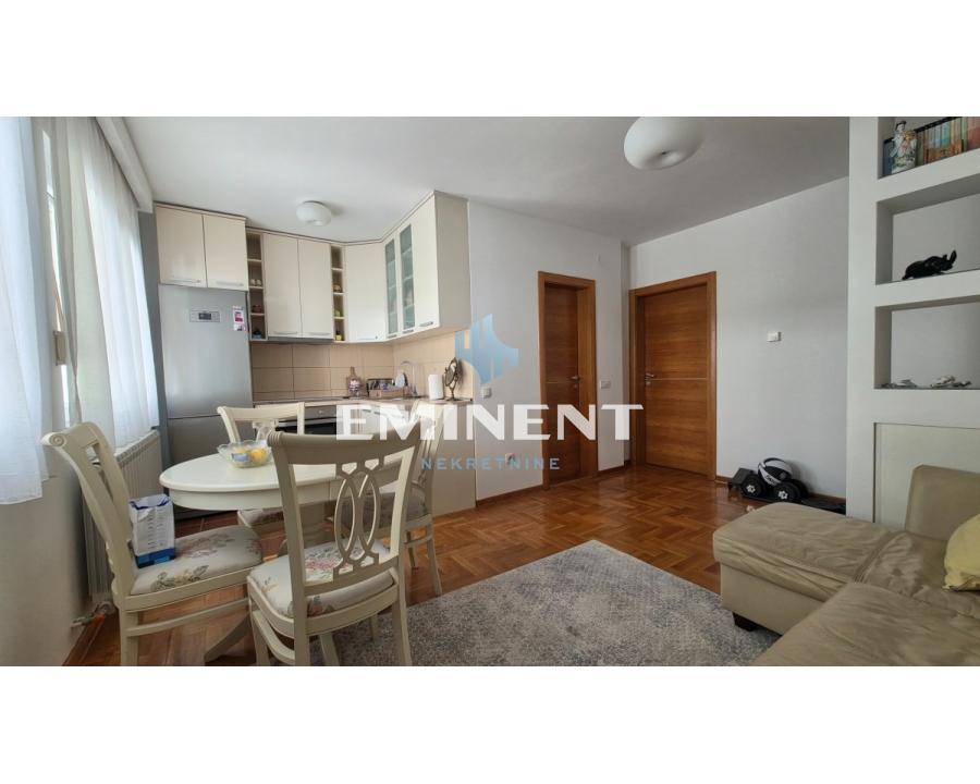 Stan Izdavanje Beograd Stan Izdavanje Beograd Lekino Brdo 30 m2