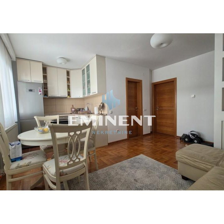 Stan Izdavanje Beograd Lekino Brdo 30 m2