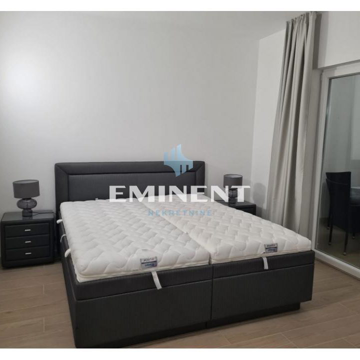 Stan Prodaja Beograd Dedinje 220 m2