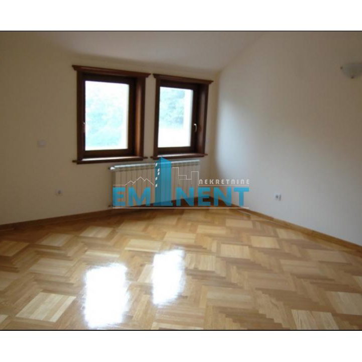 Višesoban stan za izdavanje, Dedinje, Beograd, 300m², 2.500 €/mes