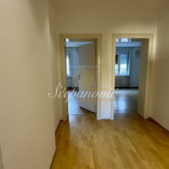 Stan Prodaja Novi Sad  112 m2