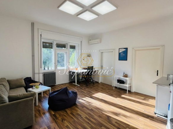 Stan Prodaja Novi Sad  131 m2