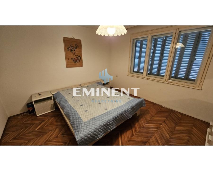 izdavanje-lokala-beograd-Iv7tnl6Plt Kuća Prodaja Beograd Kaluđerica 315 m2