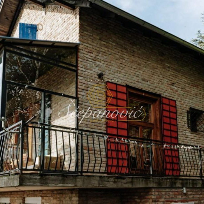 Kuća Prodaja Fruška Gora  307 m2