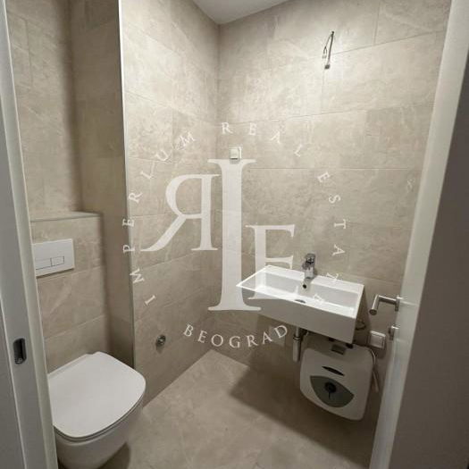 Trosoban stan na prodaju, Tošin Bunar, Beograd, 84m², 335.840 €
