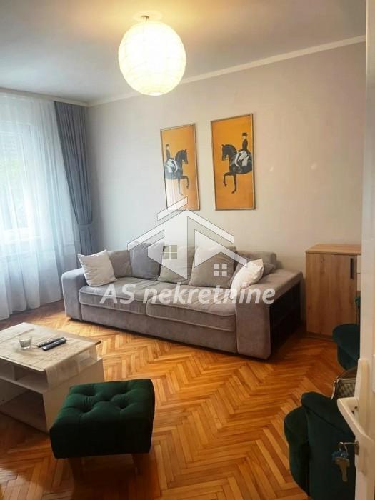 Stan Izdavanje Beograd Balkanska 60 m2