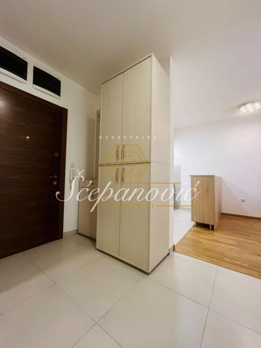 Trosoban stan na prodaju, Rotkvarija, Novi Sad, 56m², 240.000 €