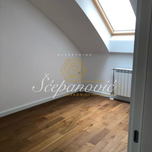 Stan Prodaja Novi Sad  70 m2