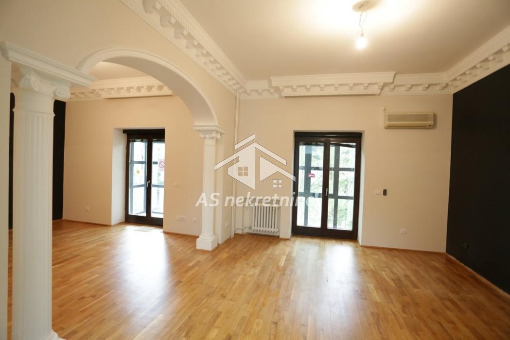 Kuća za izdavanje, Bulevar Oslobođenja, Beograd, 550m², 4.900 €/mes