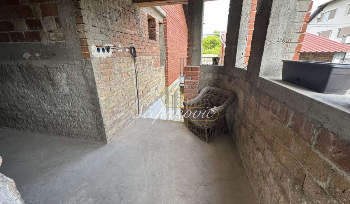 izdavanje-lokala-beograd-PqXGgUIsIG Kuća na prodaju, Klisa, Novi Sad, 100m², 300.000 €