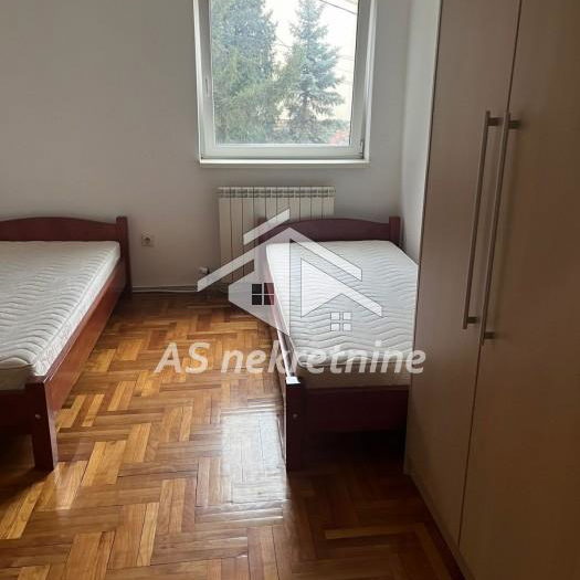 Trosoban stan za izdavanje, Učiteljsko Naselje, Beograd, 120m², 800 €/mes