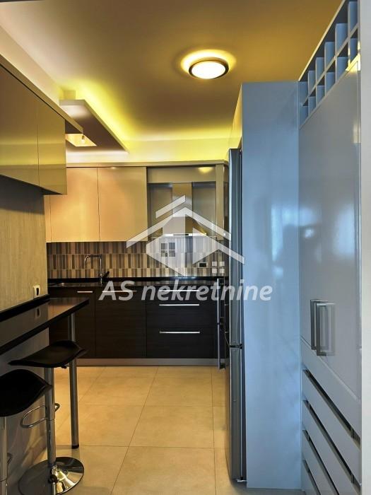 Stan Izdavanje Beograd Lekino Brdo 81 m2