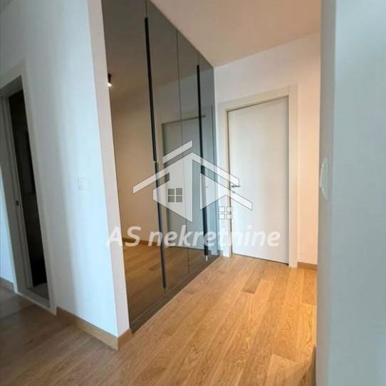 Stan Izdavanje Beograd Blok 65 105 m2