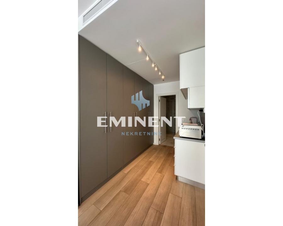 Stan Prodaja Beograd Blok 65 123 m2